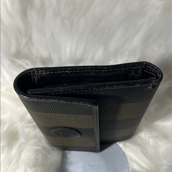 Very Nice Fendi Pequin Flap Compact Wallet. P44 - Picture 10 of 15